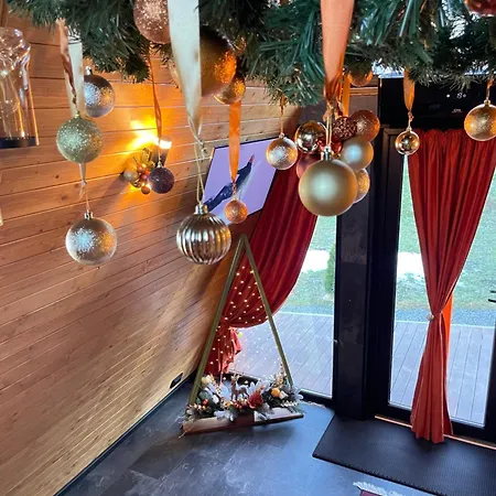 A-frame-hub з форелевою риболовлею Apartment
