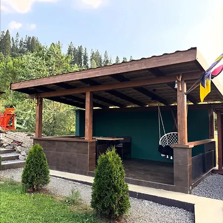 A-frame-hub з форелевою риболовлею Apartment Slavske