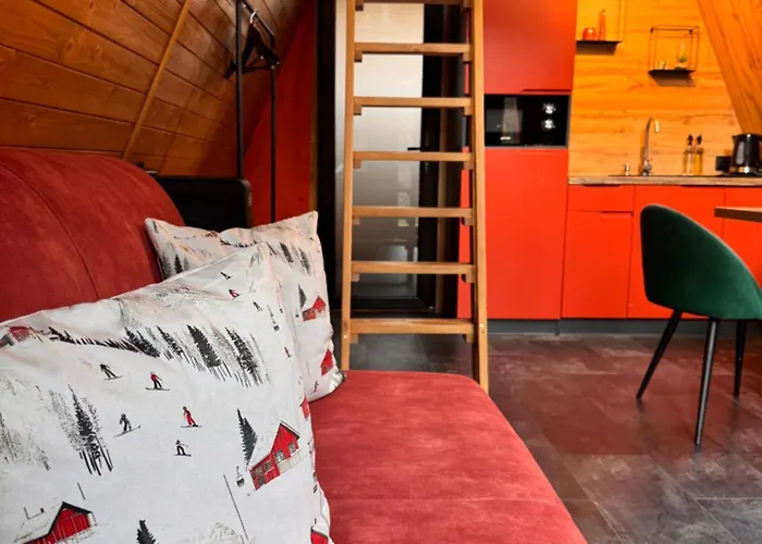 Apartment A-frame-hub *